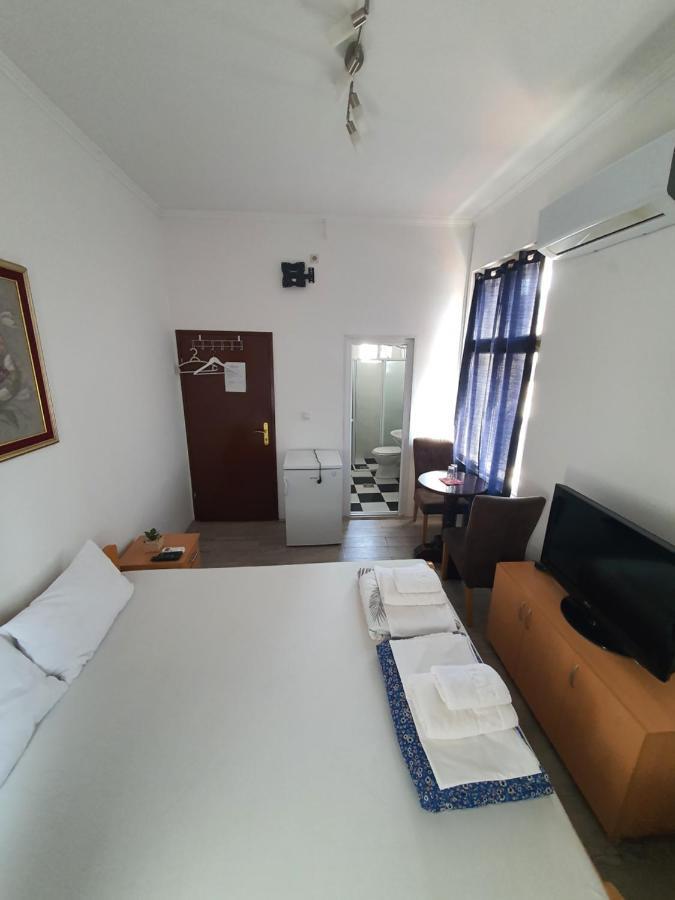 Tabacco Rooms Obrenovac  Exterior foto